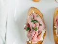 roast-beef-crostin-with-horseradish-cream-4